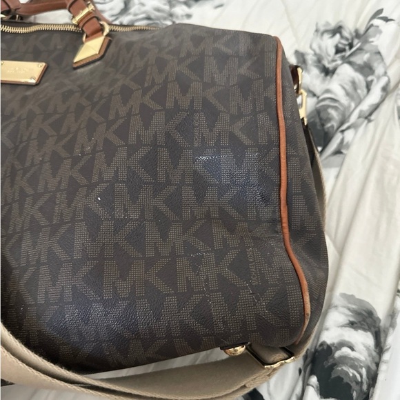 AUTHENTIC Michael Kors Duffle Bag Weekender Leather Travel Zip Removable Strap - Picture 4 of 6